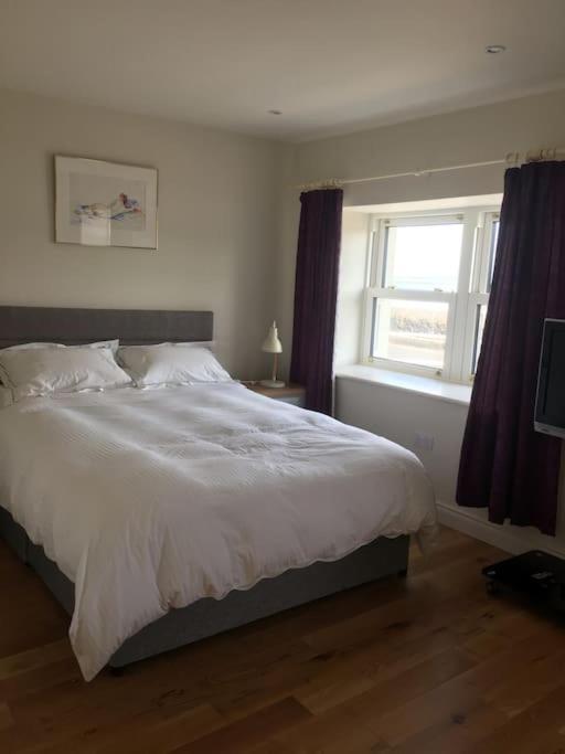 2 Quay Road, Killala. Stunning Sea Front Cottage Luaran gambar